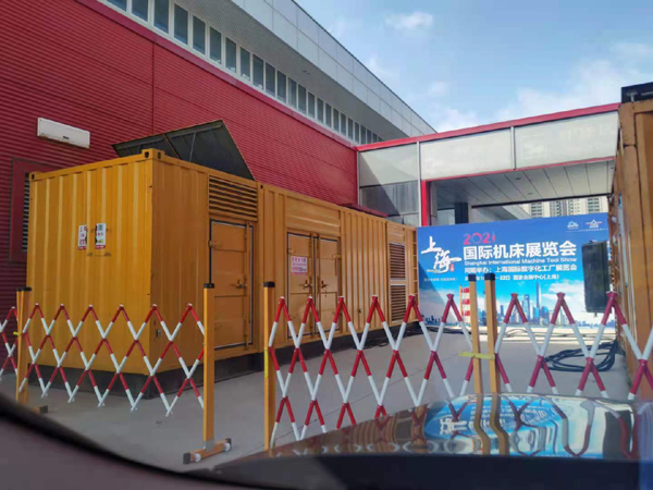小板镇出租发电机-柴油发电机和汽油发电机哪个更好一些?