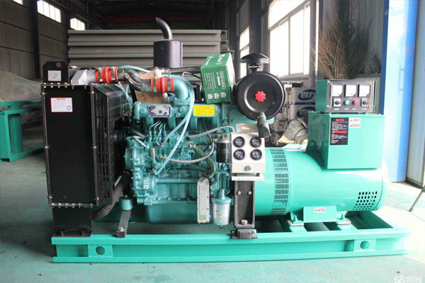 小板镇如何判断机油是否需要更换？