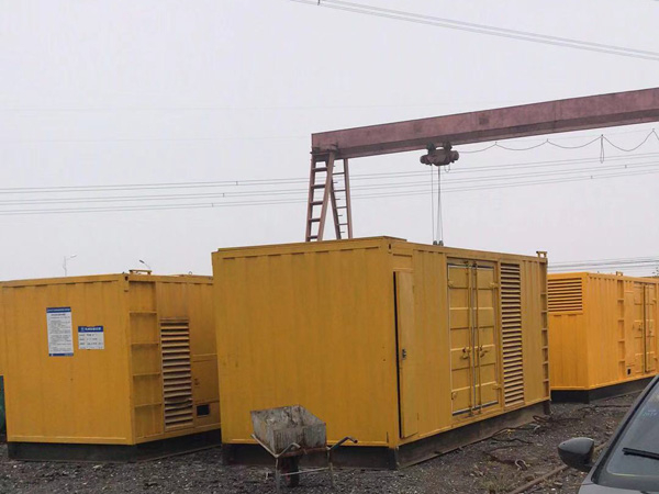 小板镇100kw柴油发电机组每小时油耗?