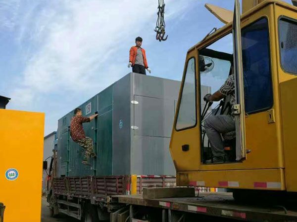 小板镇更换水冷式机油散热器密封件的操作流程是怎样的？